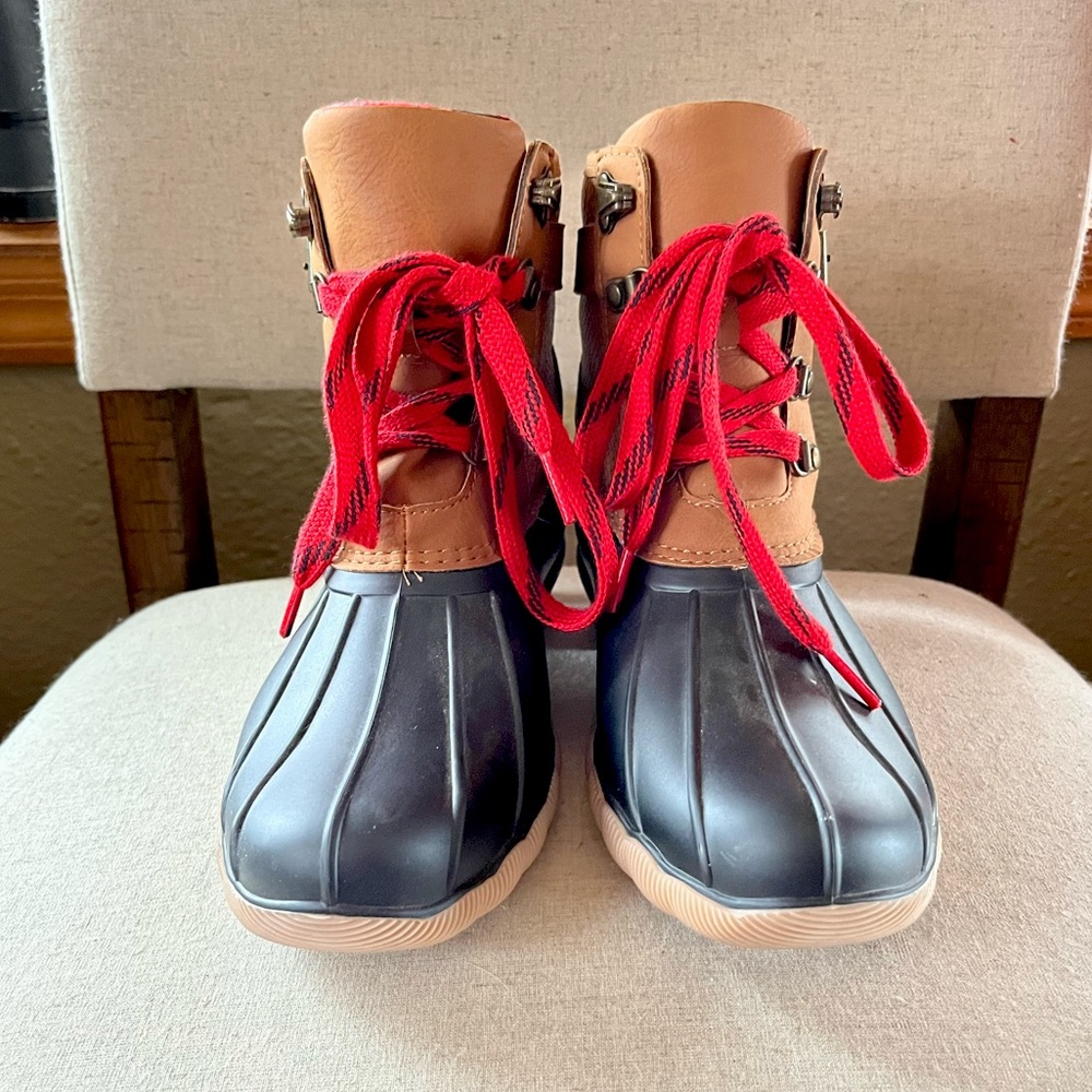 Maurice’s Duck Boots
